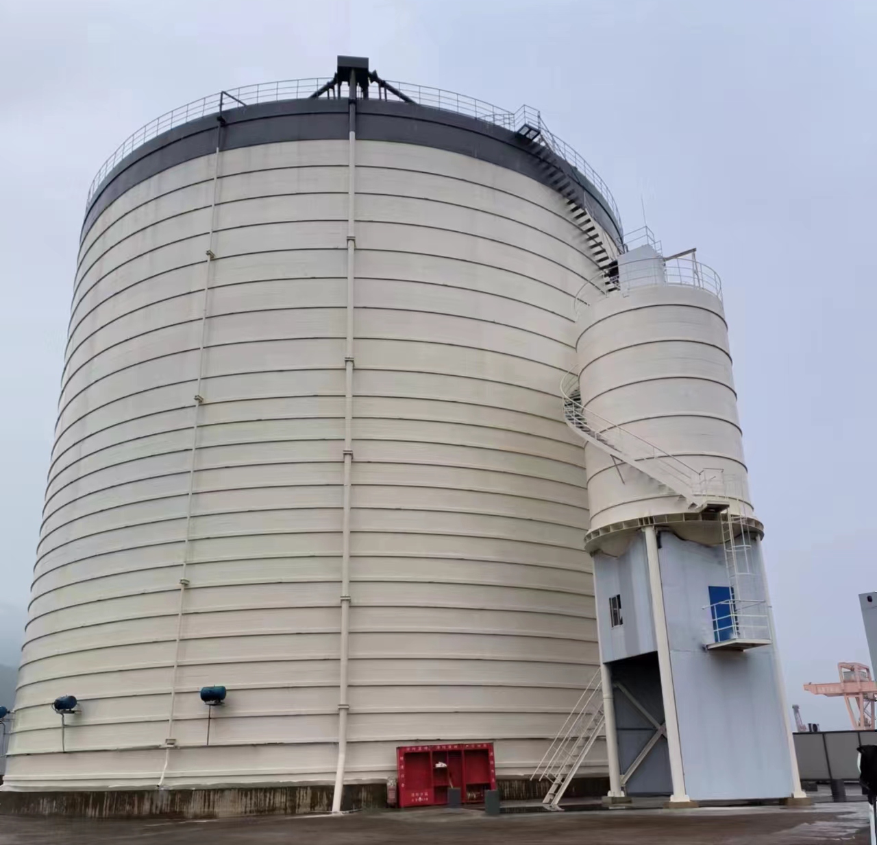 策勒10万吨水泥钢板库